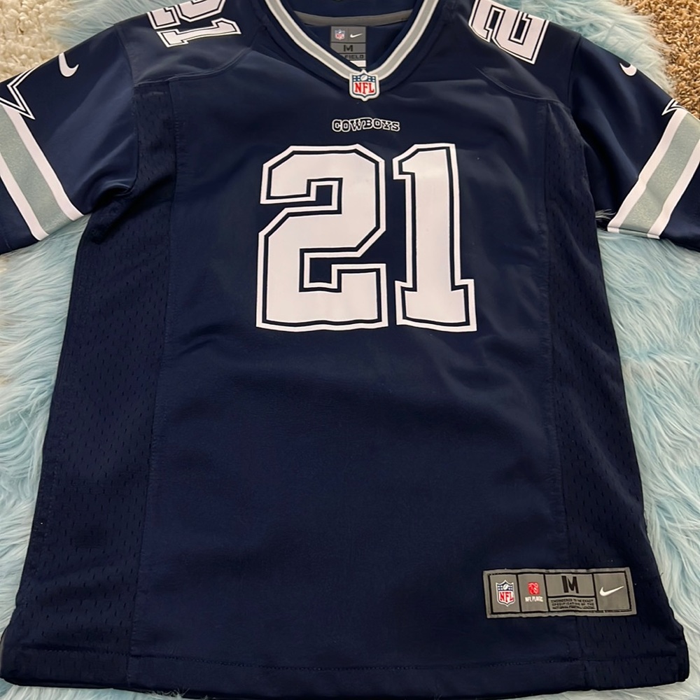 NWOT! Ezekiel Elliot Cowboys Jersey! Size M